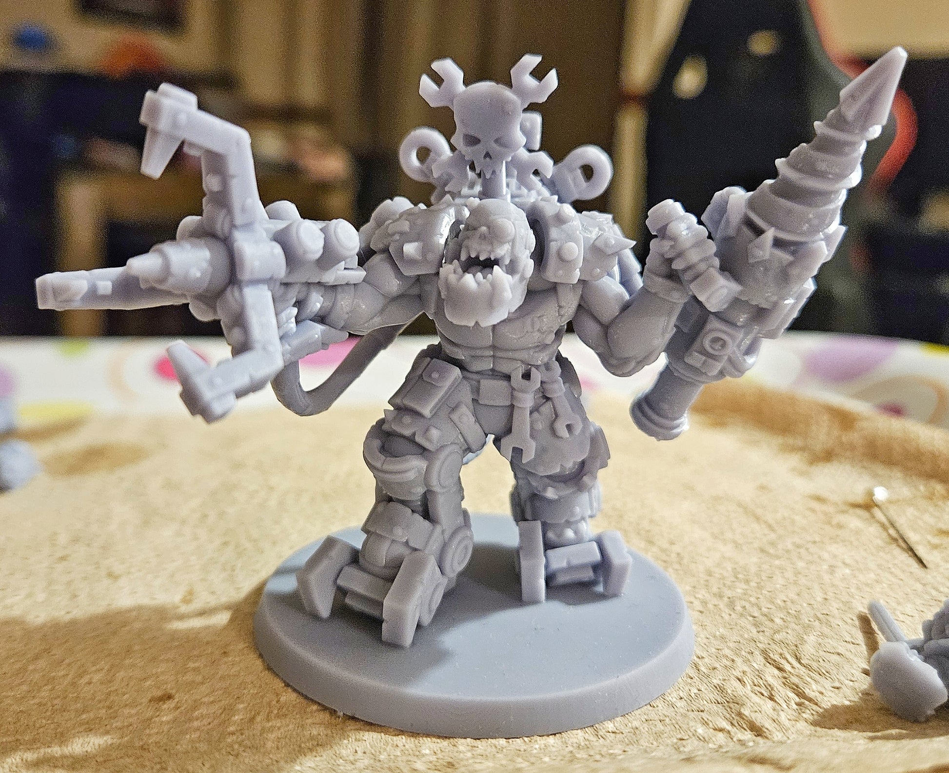 Orks Exo Boss With Claw, proxy miniature, character, 28mm heroic scale unpainted resin, view 5