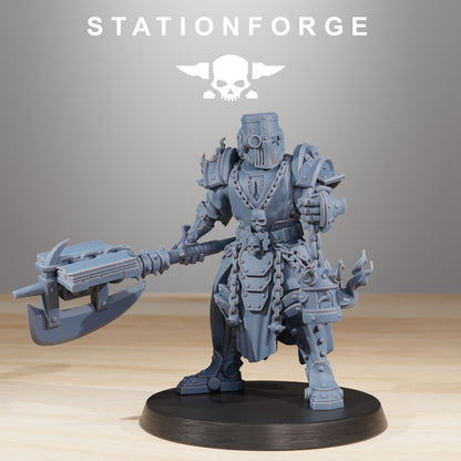 Tech Priests Leader, 28mm heroic scale unpainted resin