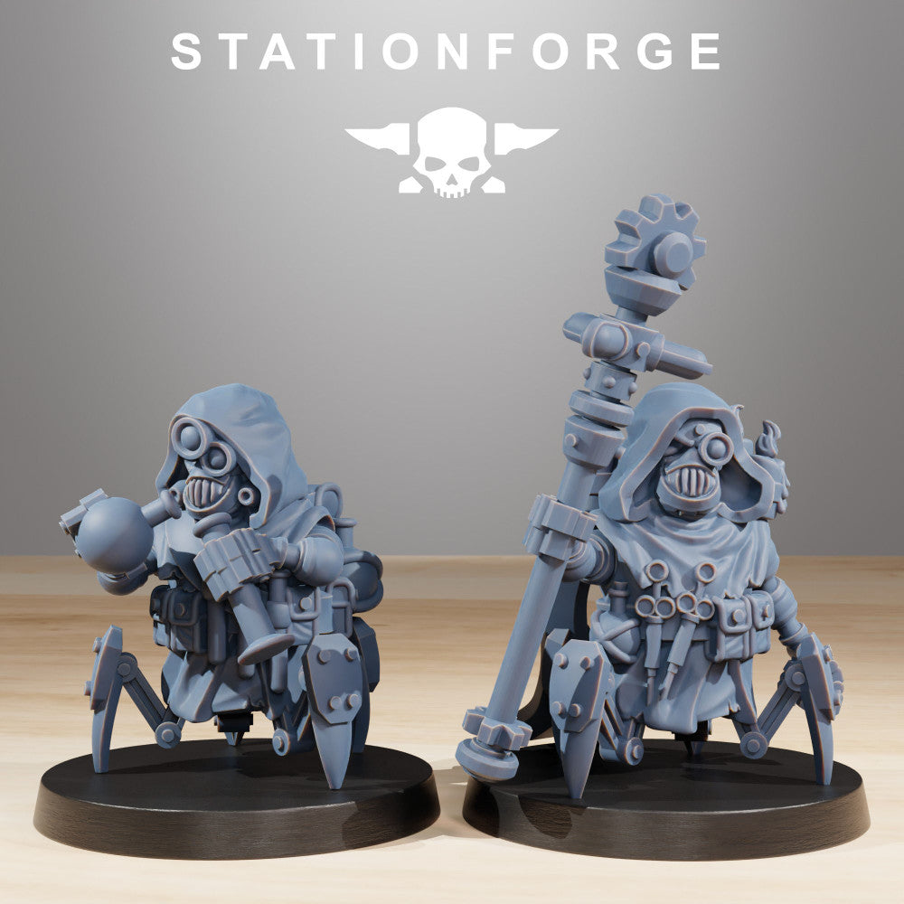 Tech Priests Scavenger Salvagers (10 Units), 28mm heroic scale unpainted resin, view 2