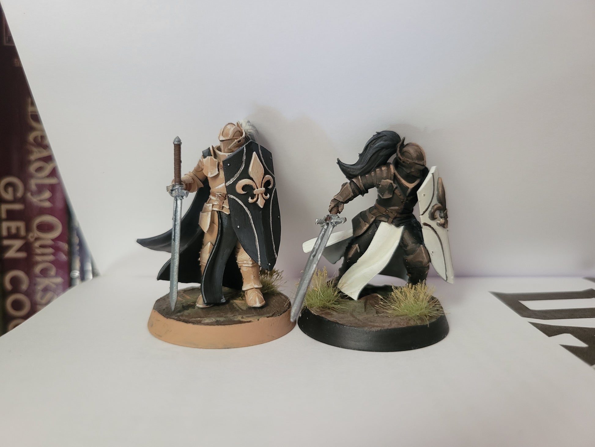 Battle Sisters Knights Of The Crescent, proxy miniature, character, 28mm heroic scale, view 3