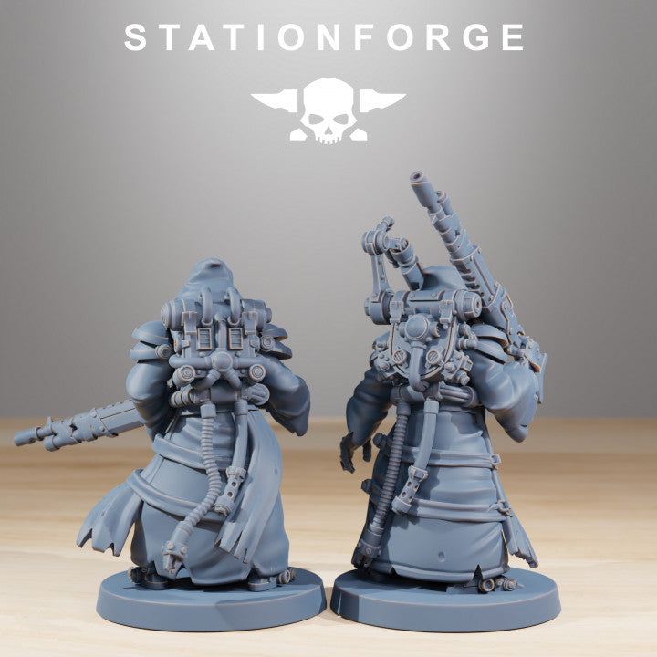 Tech Priests Scavenger Hunters Heads (10 Units), 28mm heroic scale unpainted resin, view 3