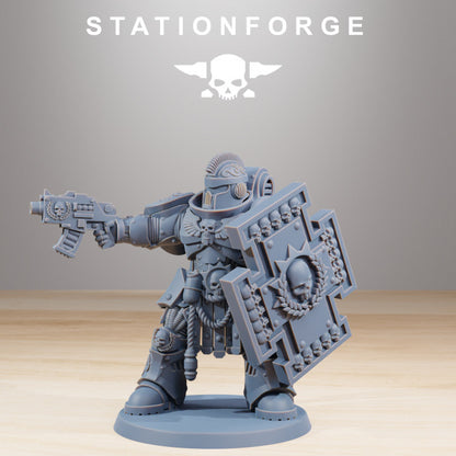 Space Knights Guardmen Commander, proxy miniature, character, 28mm heroic scale unpainted resin, view 8