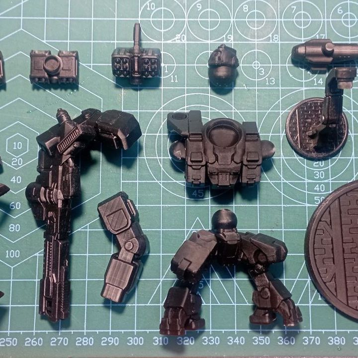 Tuai Cloud Hammer Qx1, proxy miniature, weapons, 28mm heroic scale unpainted resin, view 10