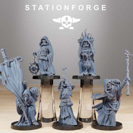 Scavenger Cultists, Tech Priests proxy miniature, 28mm heroic scale unpainted resin