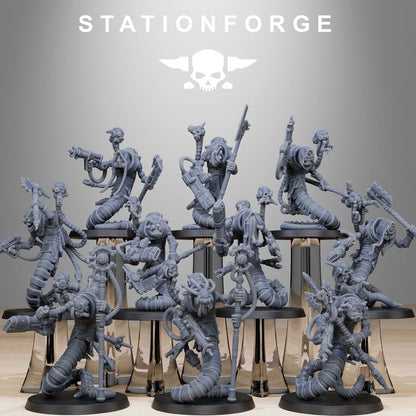Tech Priests Scavenger Serpents (10 Units), 28mm heroic scale unpainted resin