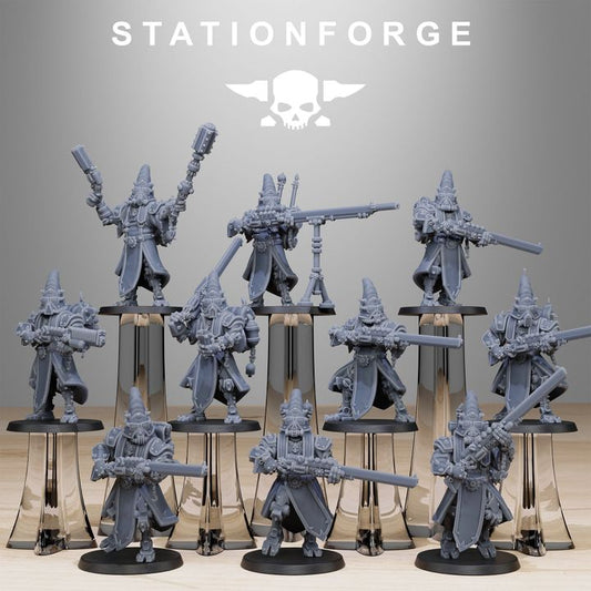 Tech Priests Scavenger Hooded Cultists (10 Units), 28mm heroic scale unpainted resin