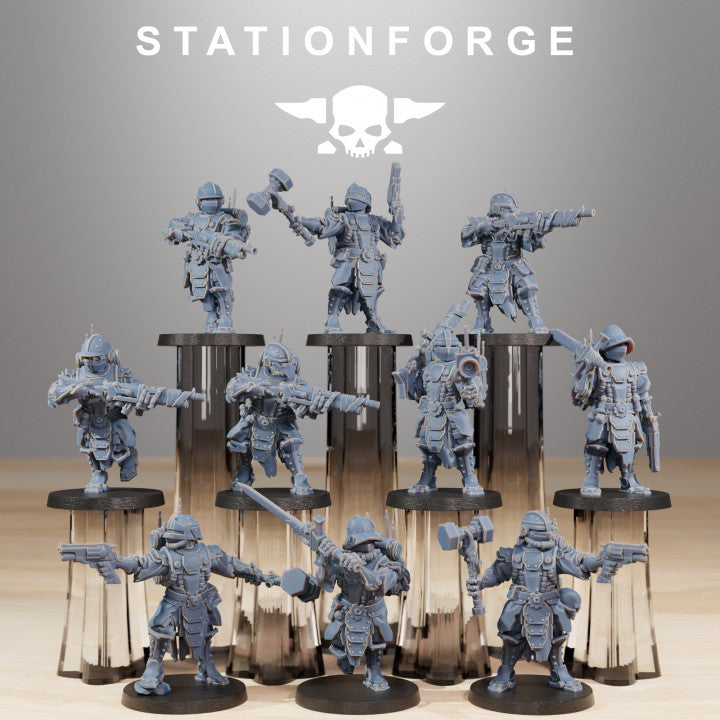 Tech Priests Infantry Heads (10 Units), 28mm heroic scale unpainted resin