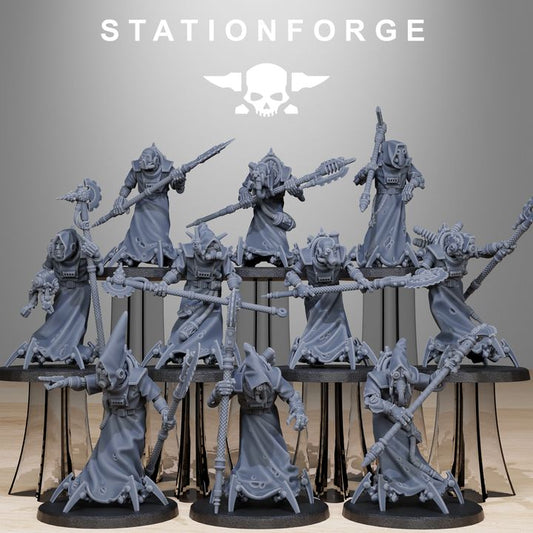 Tech Priests Scavenger Elders (10 Units), 28mm heroic scale unpainted resin