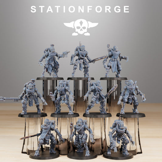 Tech Priests Scavenger Junkbots (10 Units), 28mm heroic scale unpainted resin