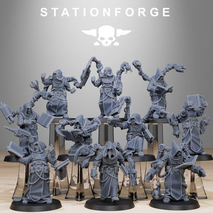 Tech Priests Scavenger Monks (10 Units), 28mm heroic scale unpainted resin