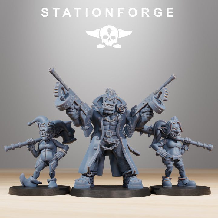 Orks Mobsta, proxy miniature, 28mm heroic scale unpainted resin