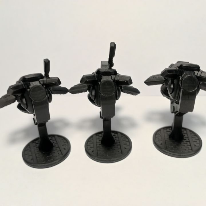 Tuai Shadow Combat Suits, proxy miniature, 28mm heroic scale unpainted resin, view 3