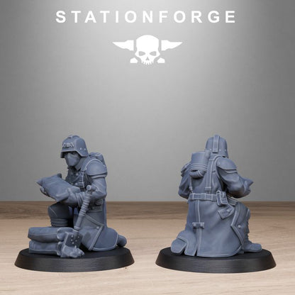 Grim Guard Chill Squad, Imperial Army proxy miniature, 28mm heroic scale unpainted resin, view 9