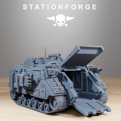Space Knights Dominator Tank, proxy miniature, 28mm heroic scale unpainted resin, view 3