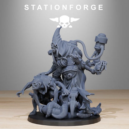 Scavenger Lotharius, Tech Priests proxy miniature, 28mm heroic scale unpainted resin, view 5
