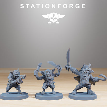 Orks Gobs Pirates, proxy miniature, 28mm heroic scale unpainted resin, view 6