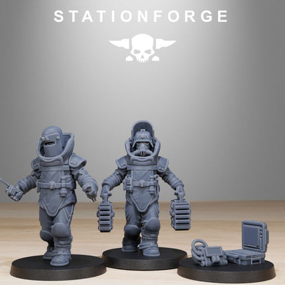 Imperial Army Grim Guard Bomb Squad (10 Units), 28mm heroic scale unpainted resin, view 6