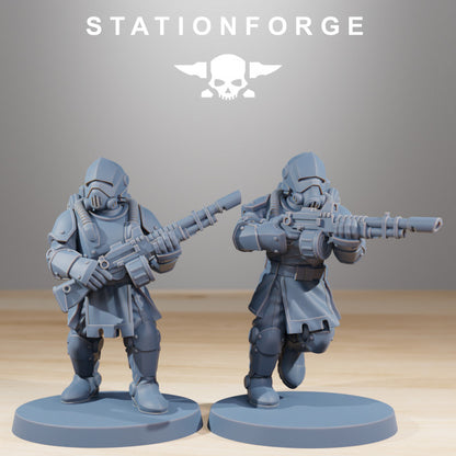 Royal Guard Infantry, Imperial Army proxy miniature, 28mm heroic scale unpainted resin, view 3