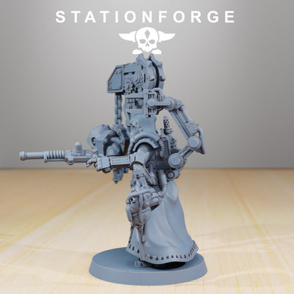 Scavenger Scrapper, Tech Priests proxy miniature, 28mm heroic scale unpainted resin, view 4