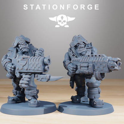 Orks Pirate, proxy miniature, 28mm heroic scale unpainted resin, view 4