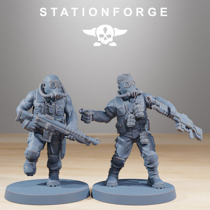 Grim Guard Jungle Fighters, Imperial Army proxy miniature, infantry, 28mm heroic scale unpainted resin, view 3