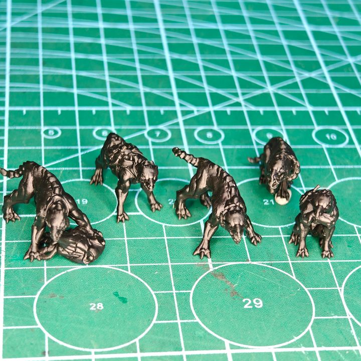 Tuai Anunnaki Tribe Watchdogs, proxy miniature, 28mm heroic scale unpainted resin