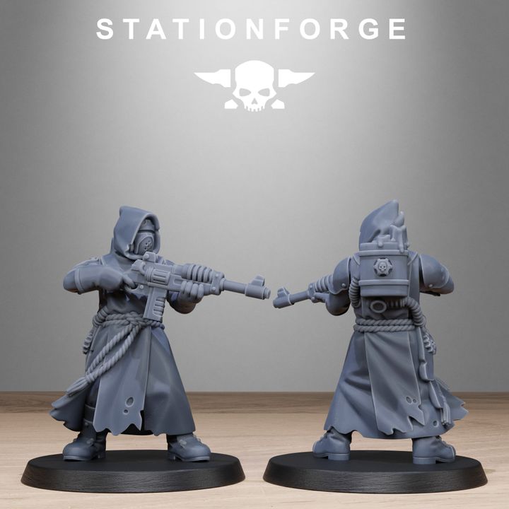 Scavenger Sanctum Infantry, Tech Priests proxy miniature, 28mm heroic scale unpainted resin, view 5
