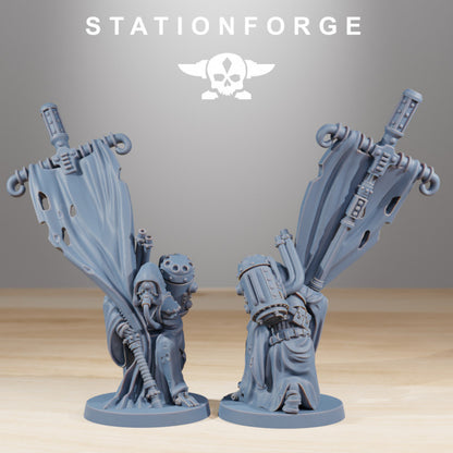 Scavenger Cultists, Tech Priests proxy miniature, 28mm heroic scale unpainted resin, view 2