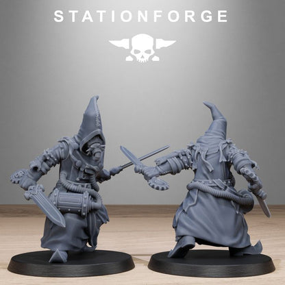 Scavenger Mystics, Tech Priests proxy miniature, 28mm heroic scale unpainted resin, view 9