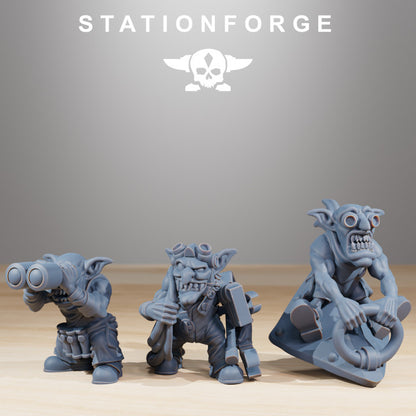 Orks Run Rolla, proxy miniature, 28mm heroic scale unpainted resin, view 3