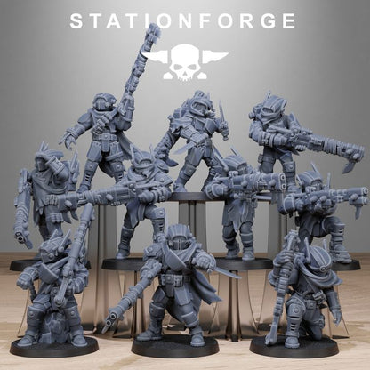 Tuai Hunters, proxy miniature, 28mm heroic scale unpainted resin