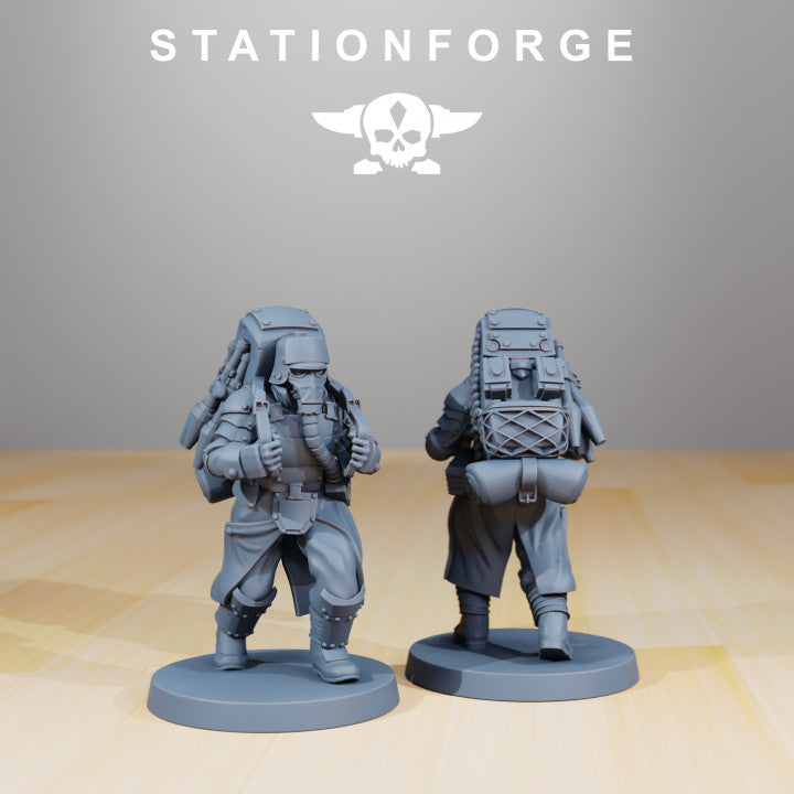 Grim Guard Armored Squad, Imperial Army proxy miniature, 28mm heroic scale unpainted resin, view 2