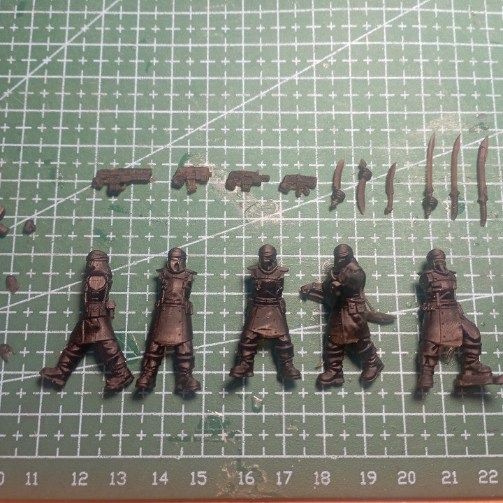 Regius Guard Bedouin Desert Stalkers Build Kit, Imperial Army proxy miniature, scout, 28mm heroic scale unpainted, view 8