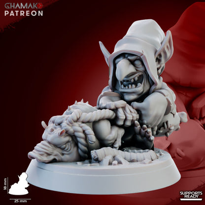 Porcini Sniffer (6 Units), resin miniature, 28mm heroic scale unpainted resin, view 5