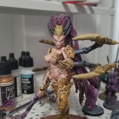 Daemon Prince, resin miniature, 28mm heroic scale unpainted resin, view 2