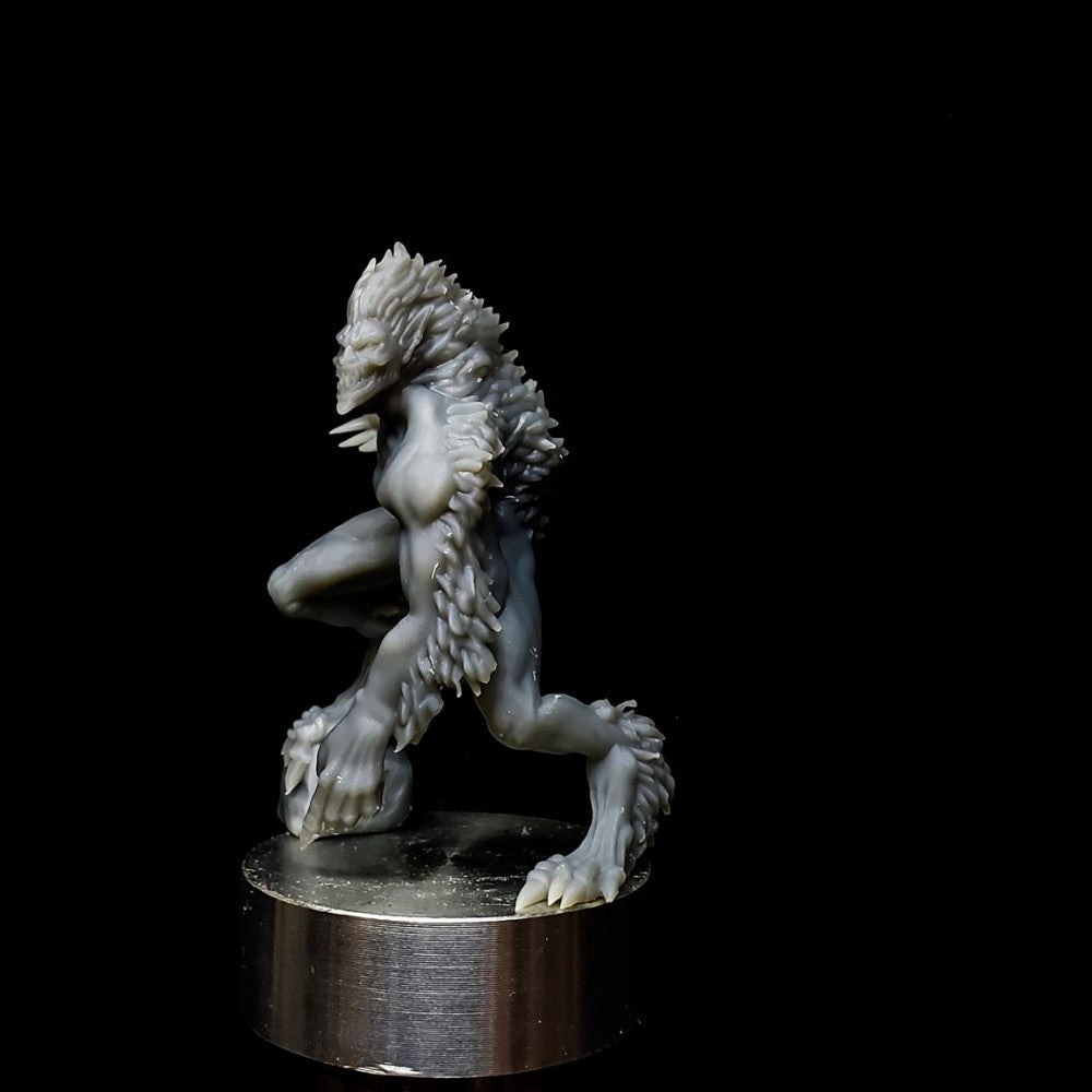 Draegloth, resin miniature, 28mm heroic scale unpainted resin, view 2