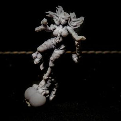 Female Possessed, resin miniature, 28mm heroic scale unpainted resin, view 2