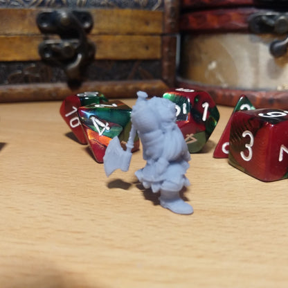 Dwarf Hero, resin miniature, 28mm heroic scale unpainted resin, view 2