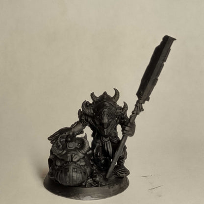 Madboss with Hungryjaws, resin miniature, 28mm heroic scale unpainted resin, view 4