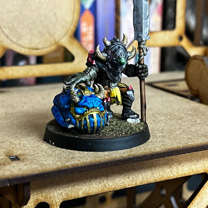 Madboss with Hungryjaws, resin miniature, 28mm heroic scale unpainted resin, view 5