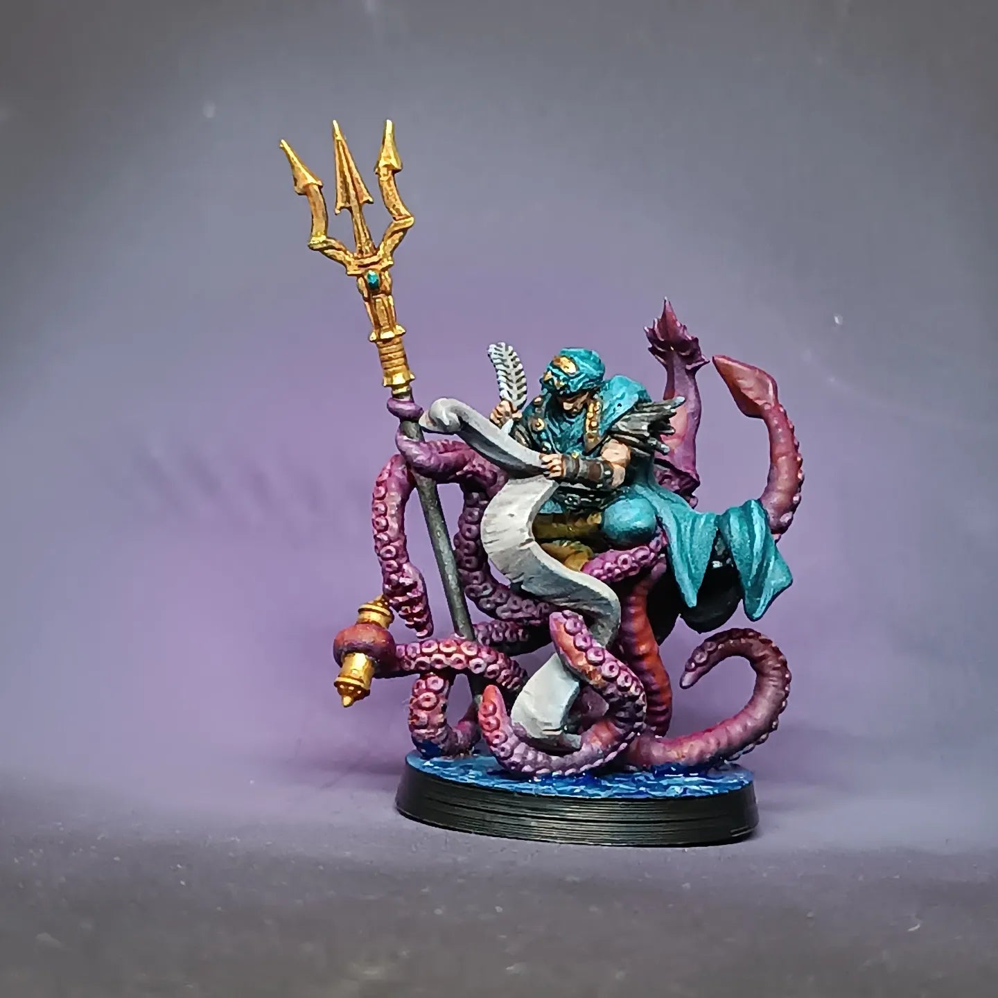 Yaris Farseer of the Deep Blue, resin miniature, 28mm heroic scale unpainted resin, view 2