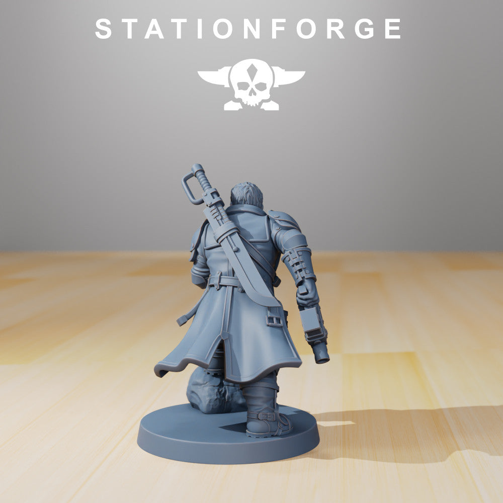 Imperial Army Vaskar Colonel Mikhail, Imperial Army proxy miniature, 28mm heroic scale unpainted resin, view 3