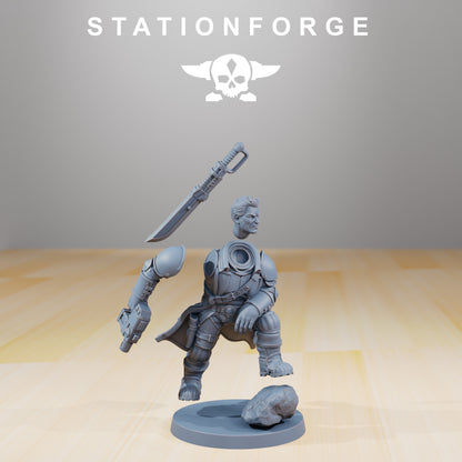 Imperial Army Vaskar Colonel Mikhail, Imperial Army proxy miniature, 28mm heroic scale unpainted resin, view 4