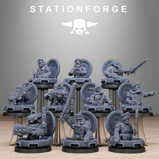 Imperial Army Tank Commanders, proxy miniature, 28mm heroic scale unpainted resin