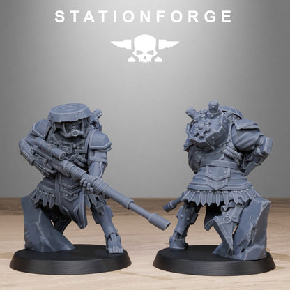 Tech Priests Scavenger Sniperrs, proxy miniature, scout, 28mm heroic scale unpainted resin, view 3