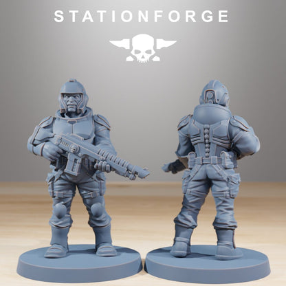 Imperial Army National Guard Warmech Pilot, proxy miniature, character, 28mm heroic scale unpainted resin