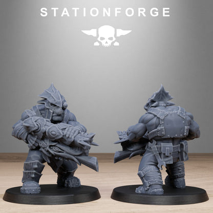 Orks Biotech Looters, proxy miniature, 28mm heroic scale unpainted resin, view 6