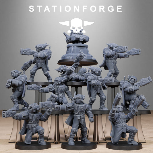 Tuai Clone Pistoleers, proxy miniature, 28mm heroic scale unpainted resin