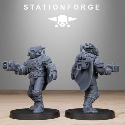 Tuai Clone Pistoleers, proxy miniature, 28mm heroic scale unpainted resin, view 7