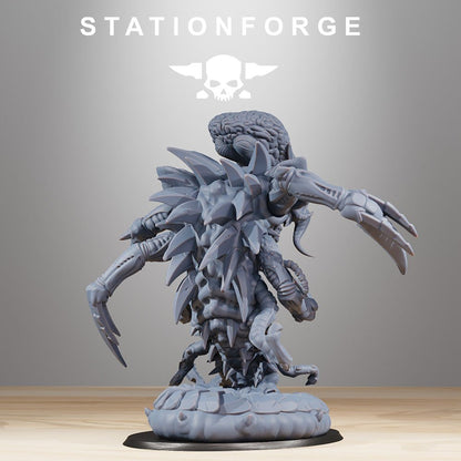 Bio Swarm Brainiac, proxy miniature, 28mm heroic scale unpainted resin, view 4
